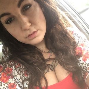 Meet your Posher, Beckey